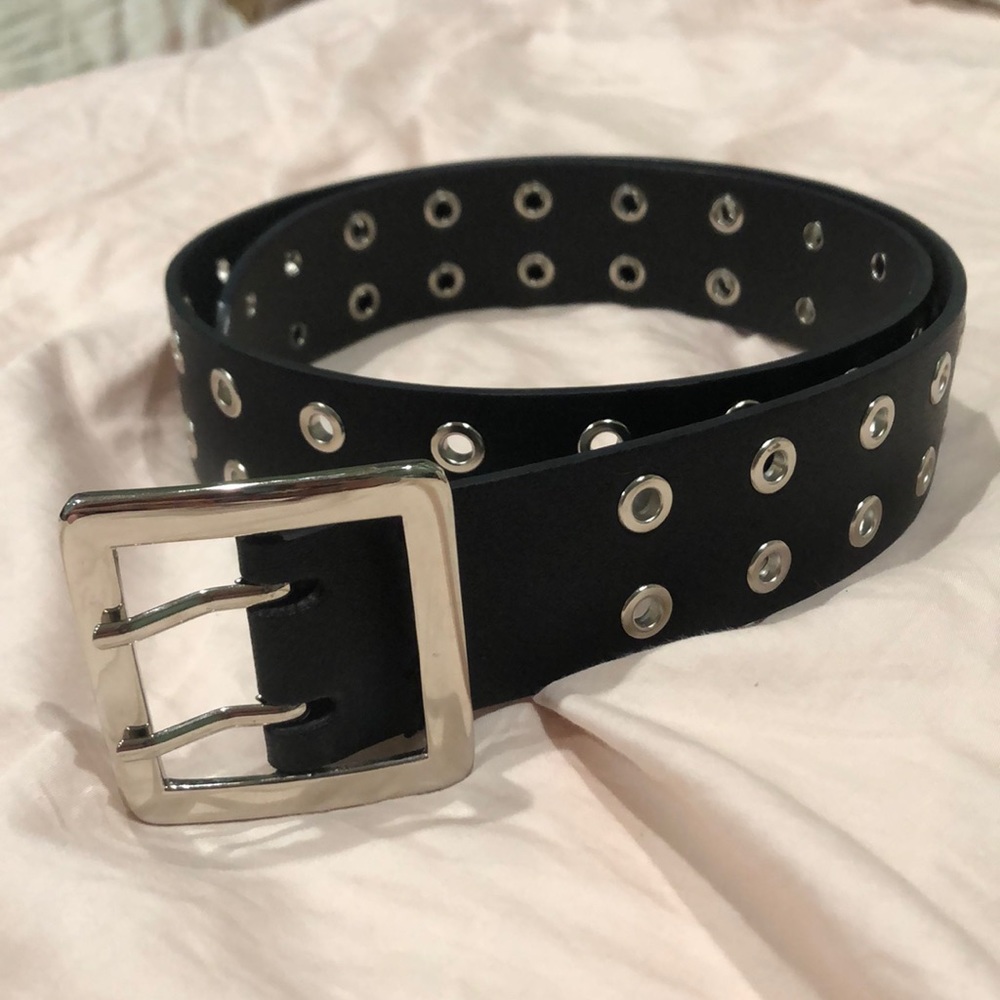 Black Double Hole Belt